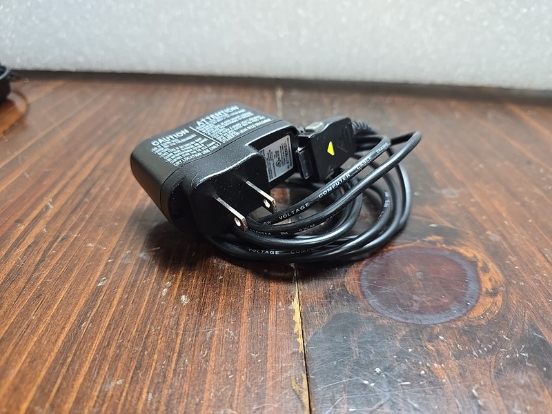 Samsung Charger Cords Lot Of 4. UNTESTED Multiple Different Chargers gallery