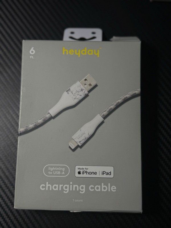 Heyday 6ft MFi-Certified Lightning USB-A Charging Cable gallery