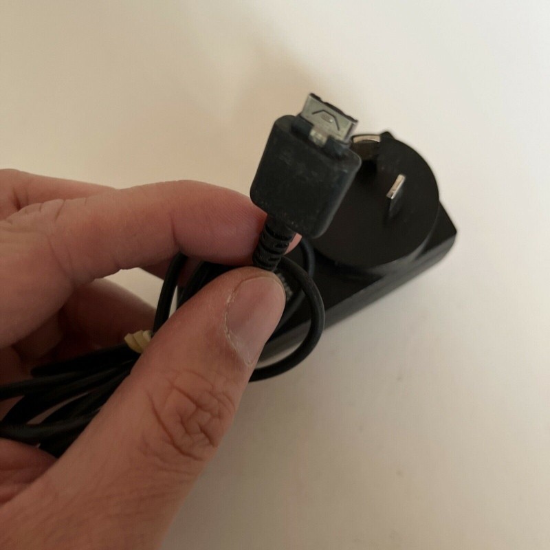 Genuine LG Travel Adapter STA-P54AR 5.1V 0.7a Power Supply gallery