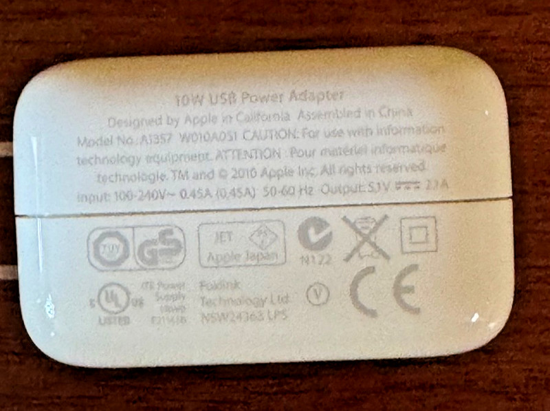 Lot of 5 - Apple USB Power Adapter Charger Wall Cube 5 Watt / 10 Watt / 12 Watt gallery