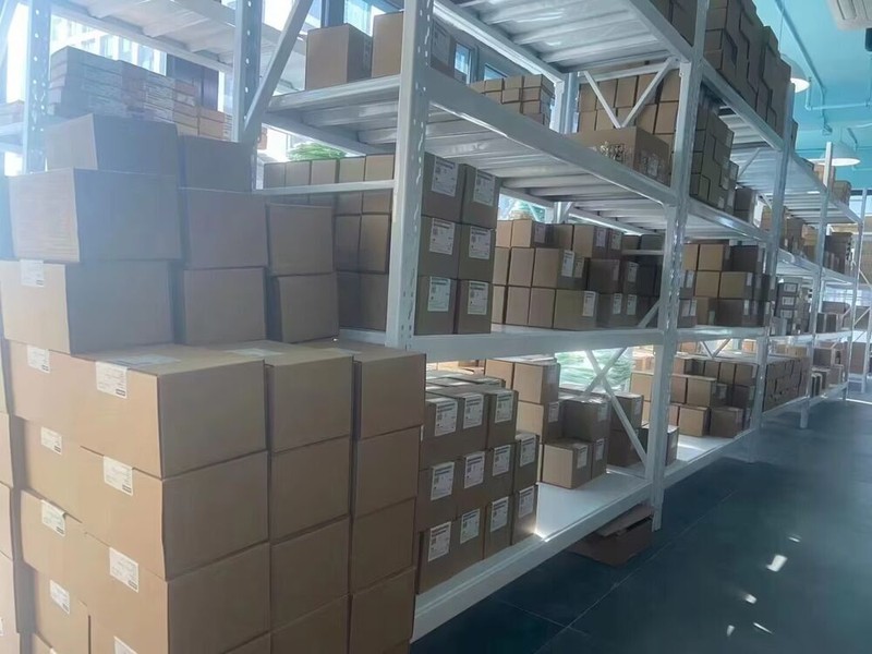 2090-CFBM6DF-CBAA30 AB Servo Drive Cable 30m New Spot Goods Expedited Shipping gallery