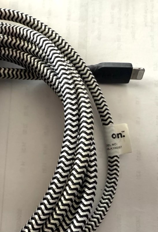 Onn 10-ft USB 8 Pin Charging Cable gallery