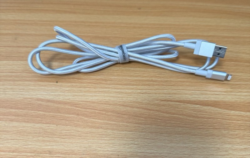 Amazon Basics MFi USB-C to Light-ning Fast Charging Cable, 3 ft, Nylon Braided