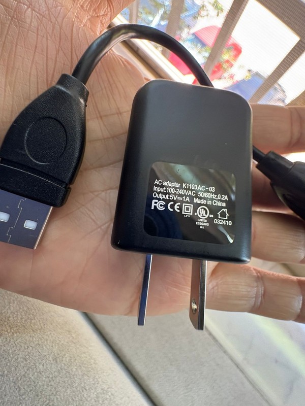 WALLCHARGER USB DEVICES AND PHONES 5V~1A + EXTENSION CABLE gallery