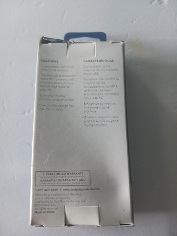 Insignia Micro USB Charge/Sync Cable. 4" Cable New In Box gallery
