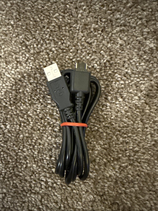 Original LG USB to 18-pin Charge Sync Data Cable for Chocolate enV VX8500 VX9900