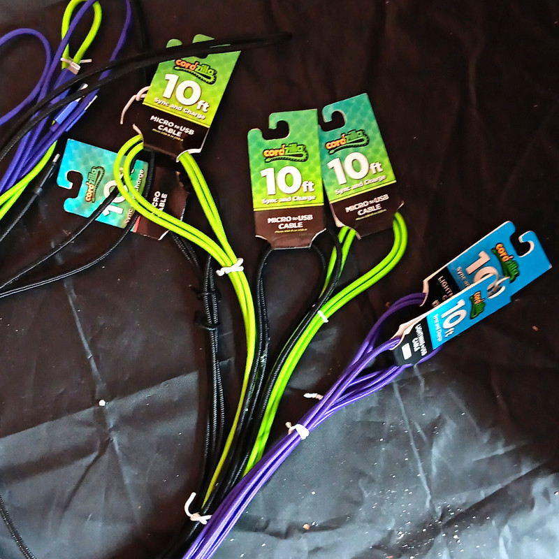 Cordzilla 10ft Lot Of 6 Cables 4 Micro USB And 2 Iphone To Usb-a