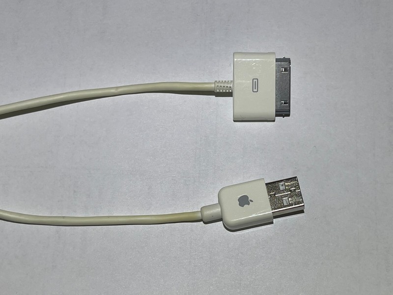 Original Apple USB Data Sync Cable Cord Charger F iPod iPad iPhone 1 2 3 4 Touch gallery