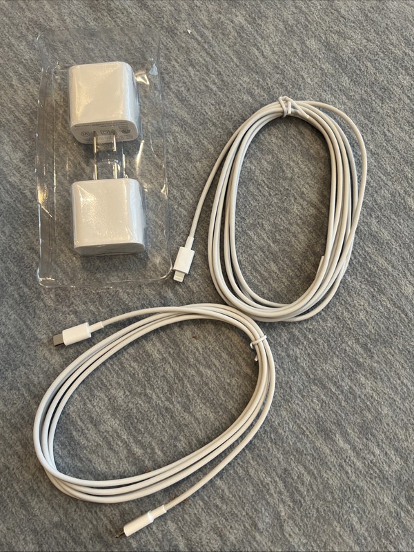 Feels2Nice USB-C Quick Cables & Block Chargers 2Pk For iPhone 14 & Below New Box gallery