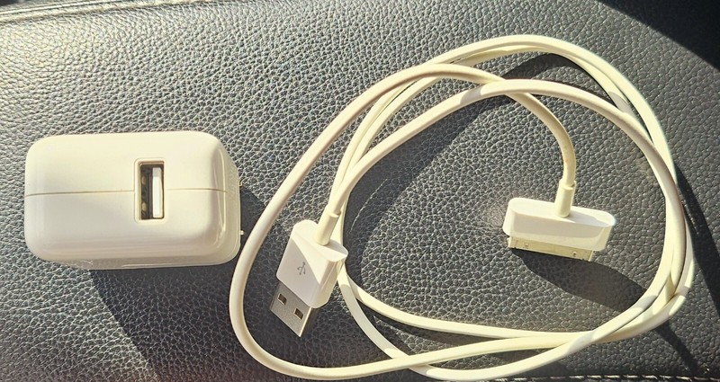 Authentic Apple 12W USB Power Adapter With Wraps For iPad And iPhone W/cord