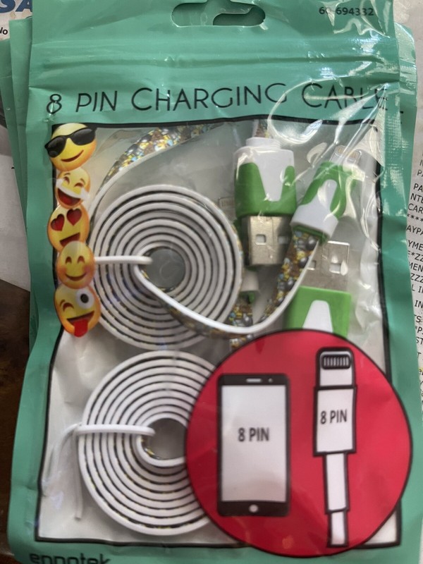 Ennotek 8 Pin 86.9cm Mobile Device Charging Cable
