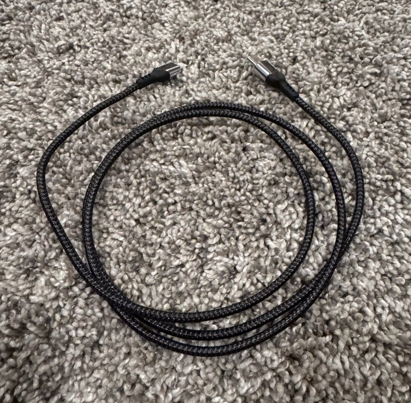 USB-C To Lightning Cable 1m Carbon Fiber Mon Carbone MFi-Certified Fast Charger gallery
