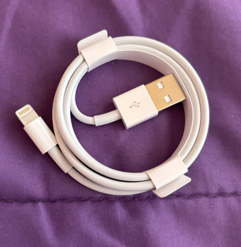 Apple: Lightning Connector to USB Cable, 1M/3FT, White