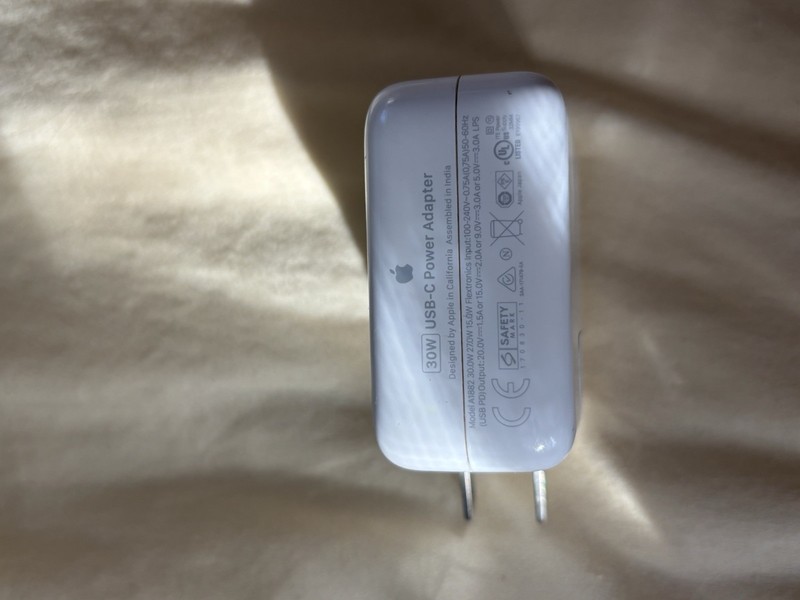Apple 30W USB-C Power Adapter & 6 1/2 Ft USBC – USBC C Cable