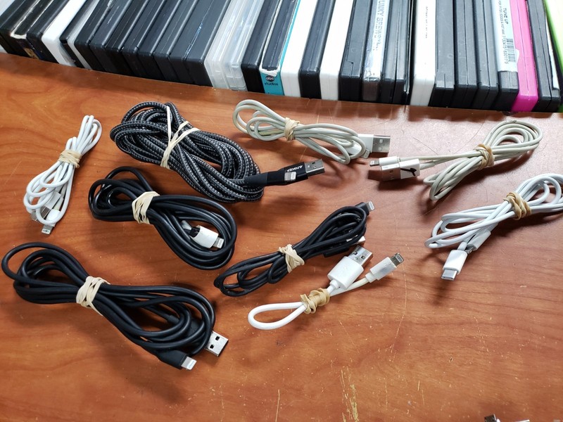 lot of 9 lightning cables Apple various length untested as-is used
