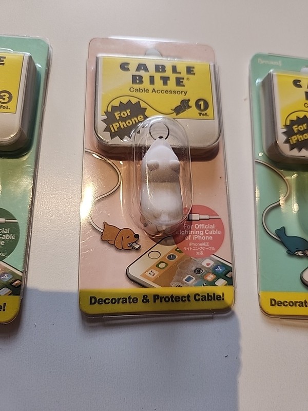 Lot of 4 Dreams Cable Bite Charging Cable Protector For iPhone New In Box gallery