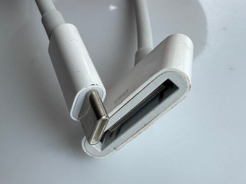 Original Apple Type C USB-C to 30Pin audio Adapter Cable for iPhone 15 16 17 PRO gallery