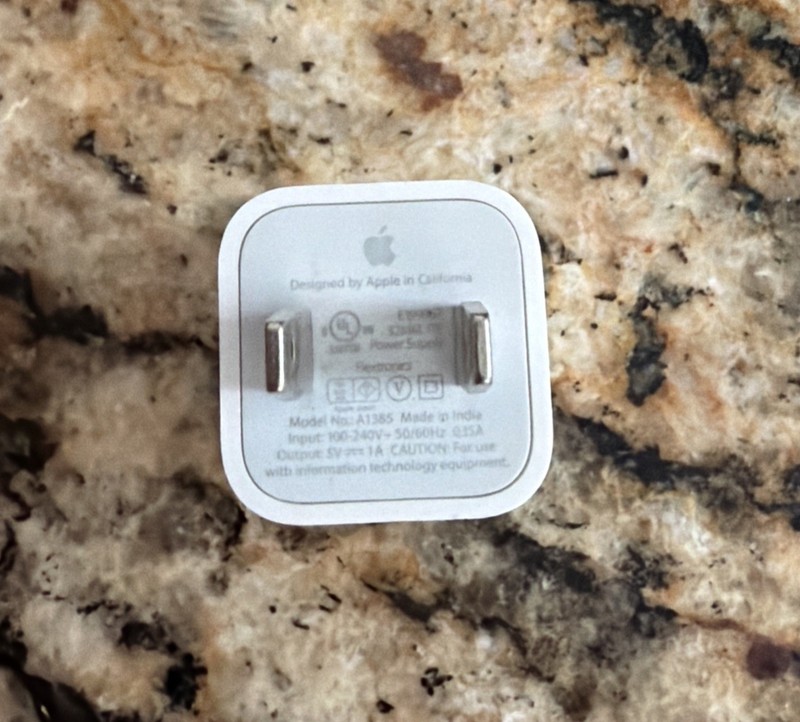 Genuine OEM Apple A1385 5W USB Travel Power Adapter Cube Charger iPhone iPad