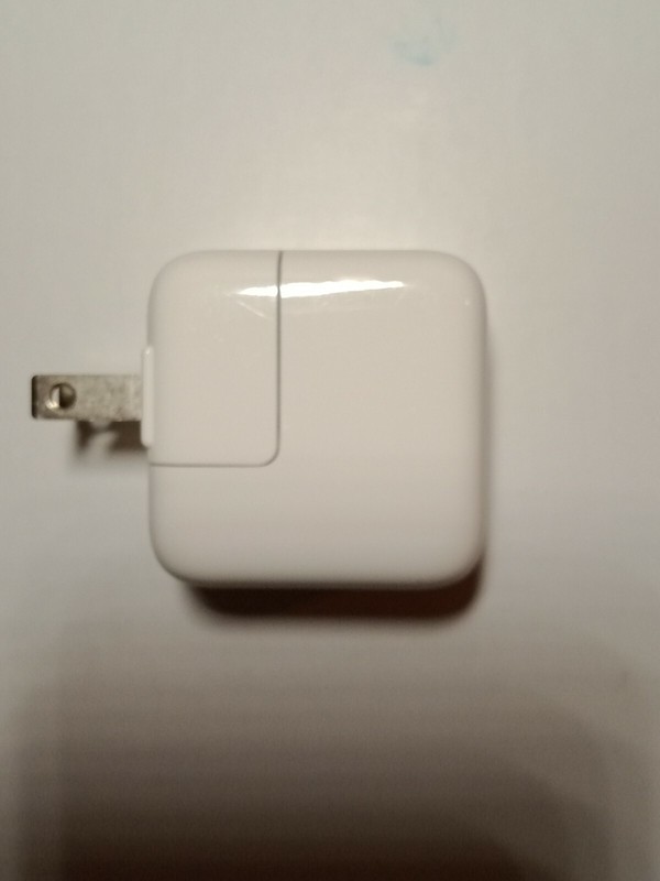 GENUINE APPLE 10-Watt USB Power Adapter – USB Wall Charger – White – A1357