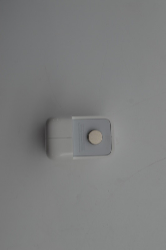 Apple 12W USB-A Power Adapter PC1795636 gallery