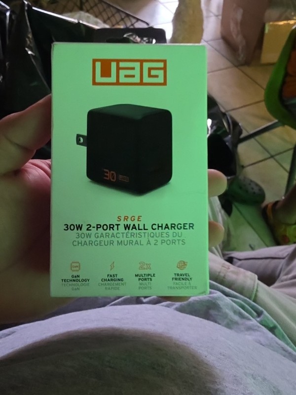 UAG SRG 30W GaN 2-Port Wall Charger – USB USB-C Foldable Fast Charging, Black