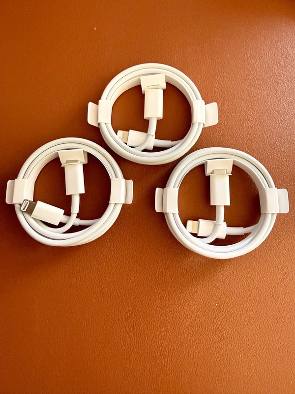 [3-pack] Genuine Apple USB-C to Lightning Charging Cable 1 meter