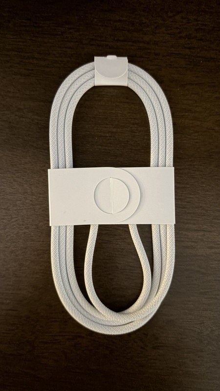 Apple 1 m USB Cable – MQGJ2ZMA
