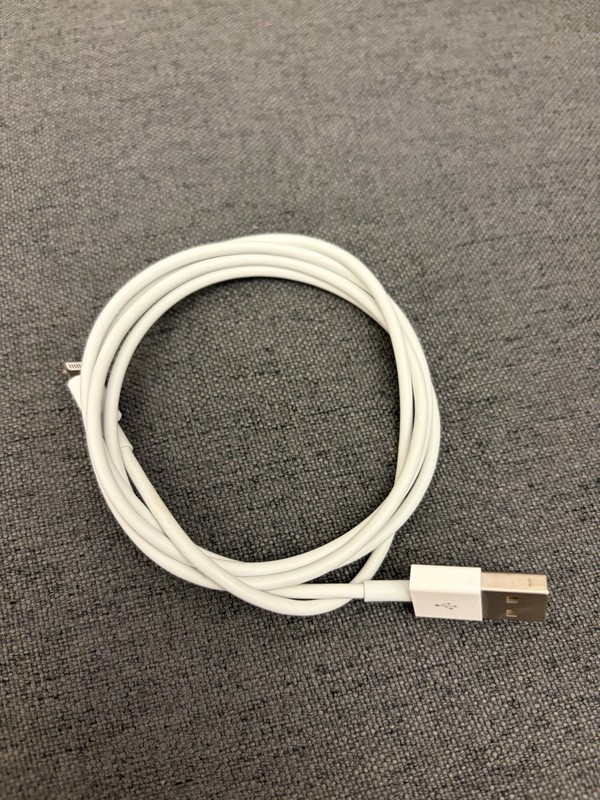 Lightning Chargers 2x USB C To lightning, 1x USB A To Lightning, 1x USB A Charge gallery