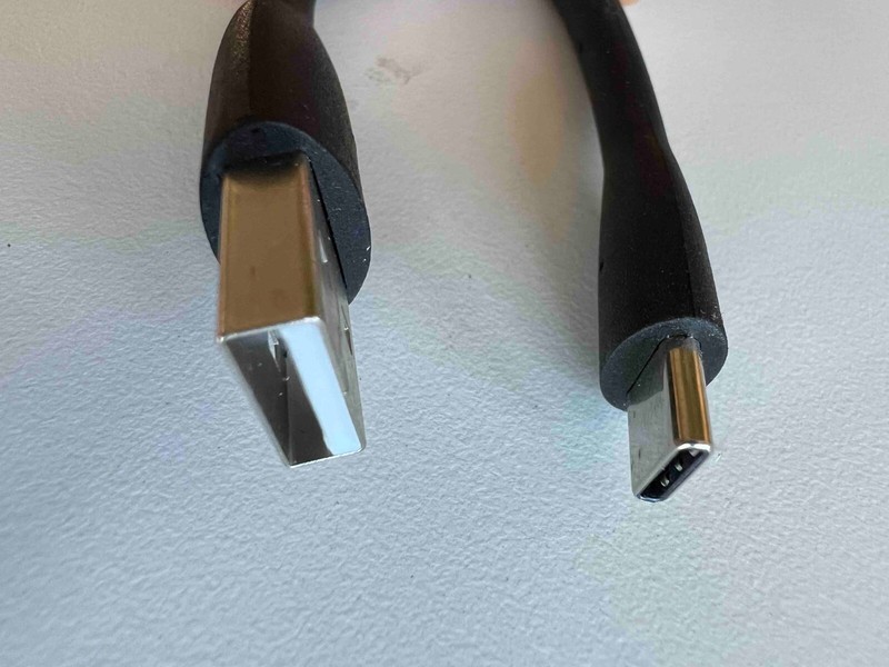 USB cable:  male USB to male USB-C; 6 inches long; Qty=100