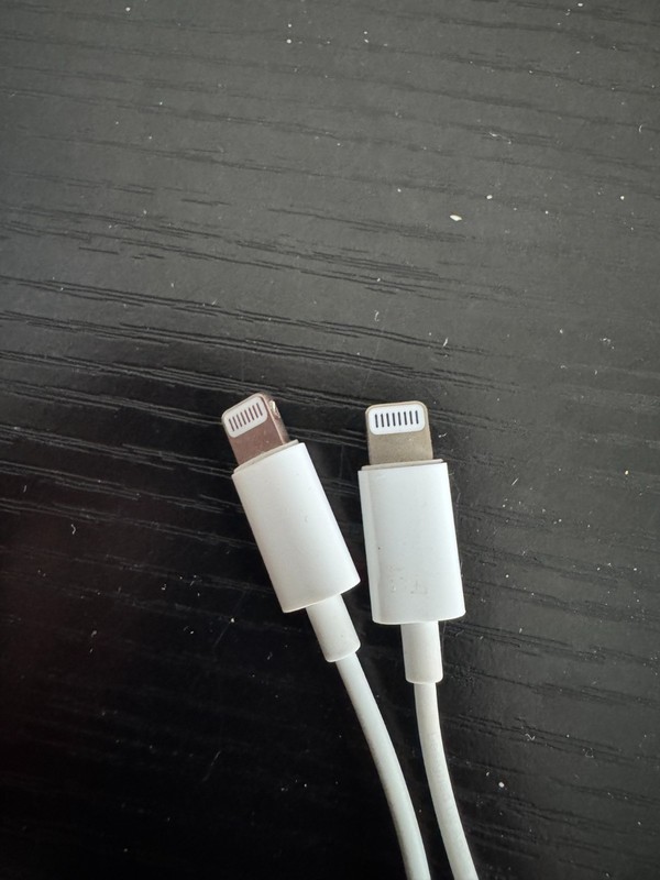 Lot of 3 miscellaneous Iphone dongle cords (info in description) gallery
