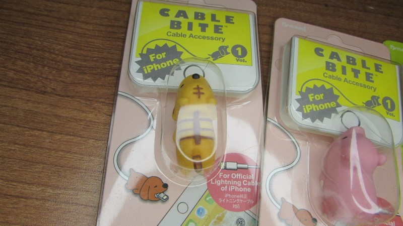 Lot of 4 Dreams Cable Bite Charging Cable Protector For iPhone New In Box gallery
