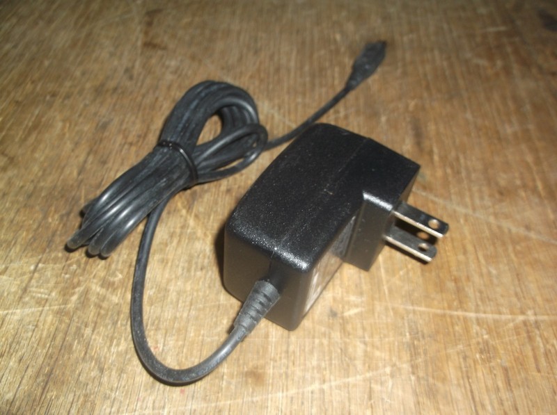 NEW HTC 79H00051-01M Delta Electronics AC Adapter ADP-5FH B *FREE SHIPPING*
