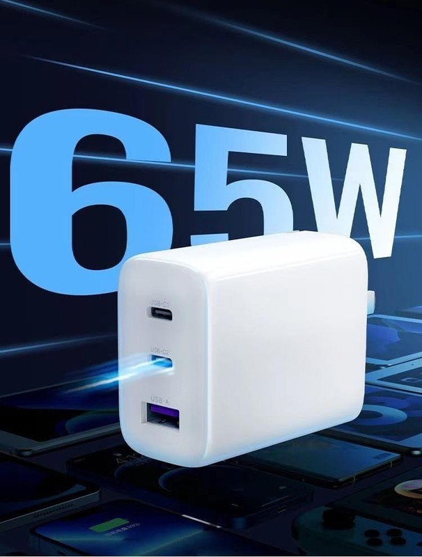 65W PD Super Fast Charging 3 Ports USB Type-C iPhone Android Plug Wall Adapter