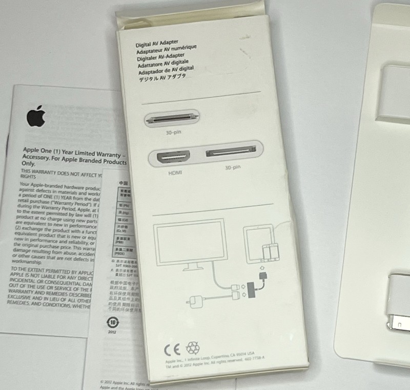 Apple 30-pin Digital AV Adapter Model A1422 New In Box gallery