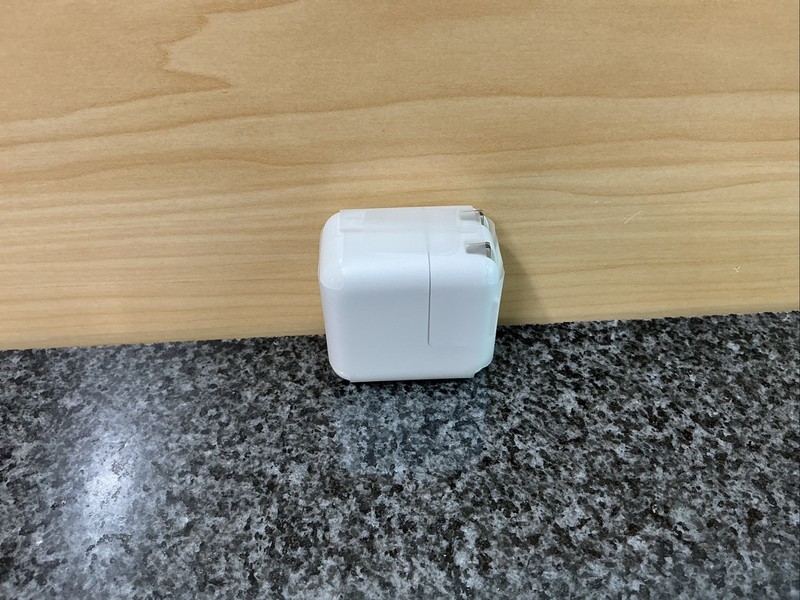 Apple 12 W USB Wall Power Adapter Mode A 1401 gallery