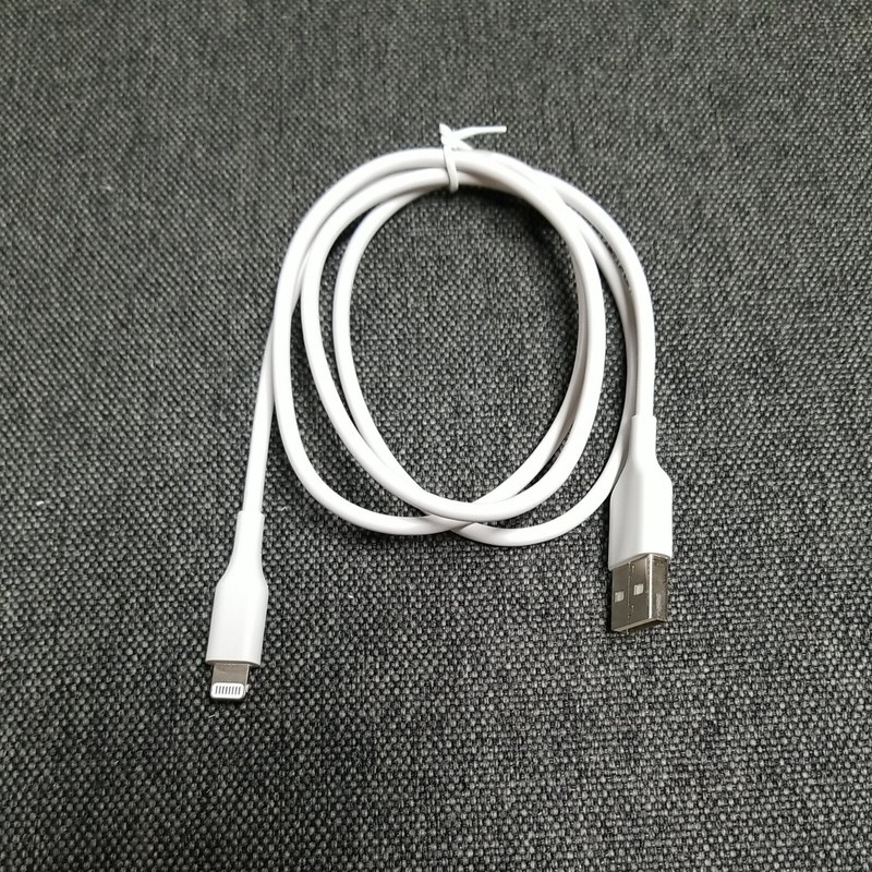 Best Buy Essentials 1m (3 ft.) Lightning to USB Cable MFi Certified gallery