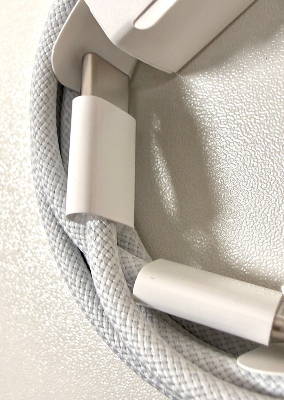 Apple USB-C to USB-C Cable 60W 1.5m MacBook Neo iPad iPhone Genuine OEM Original gallery