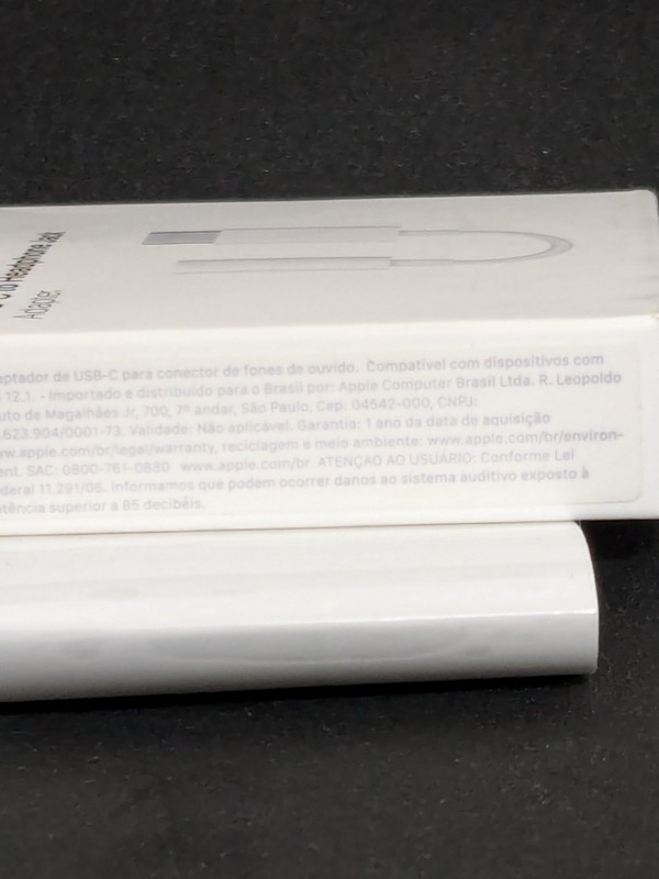 Apple MU7E2AM/A USB-C to 3.5 mm Headphone Jack Adapter gallery