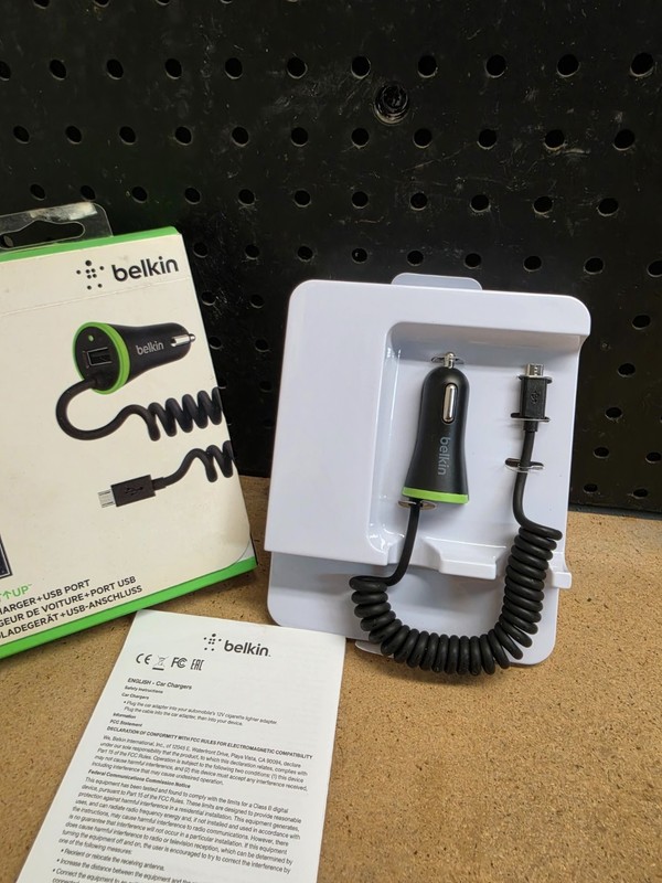 Belkin BOOST↑UP Car Charger USB Port Micro USB Cable 2.4A Black Open Box OEM gallery