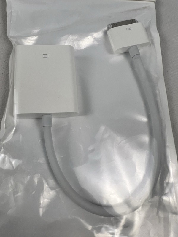 Apple Dock Connector to VGA Adapter A1368 30-Pin iPad iPhone NEW gallery