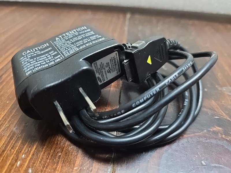 Samsung Charger Cords Lot Of 4. UNTESTED Multiple Different Chargers gallery