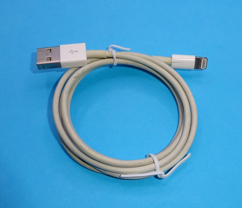 Apple Lightning to USB Charge/Sync Cable 3 ft - Bundle w/ USB Power Adapter gallery
