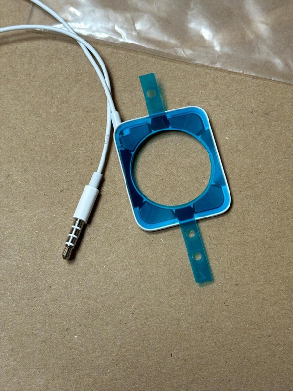New Genuine Apple Watch Security Cable to 3.5mm Audio 42mm 677-09269 A806326-WW gallery