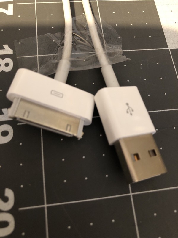 Vintage Apple 30-pin to USB Charging and Syncing Cable iPhone iPad iPod Cord