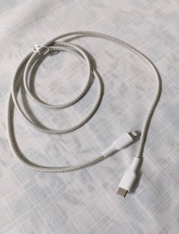 Belkin BoostCharge 1m USB-C To Apple Charging Cable – White (CAA003bt1MWH)