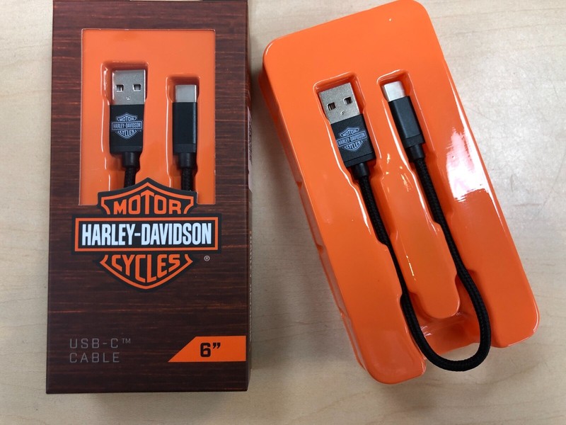 Harley-Davidson LOGO Short 6 inch USB-A to USB-C Cable 6 inch gallery