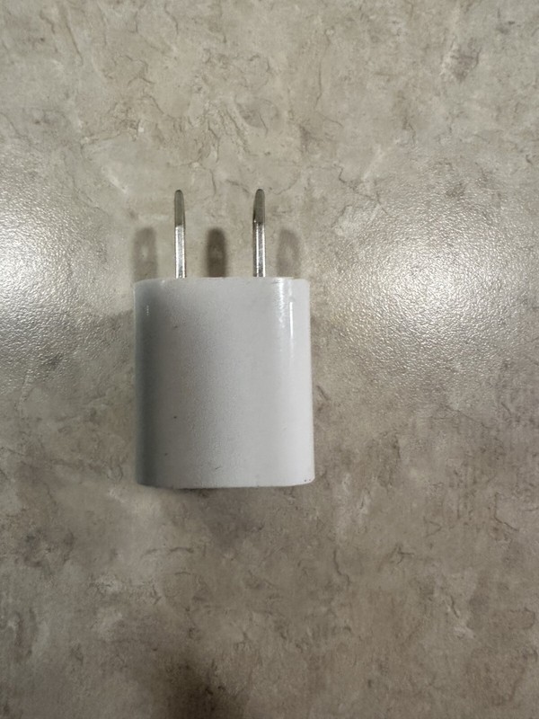 Apple Wall Charger USB Model NO: A1265