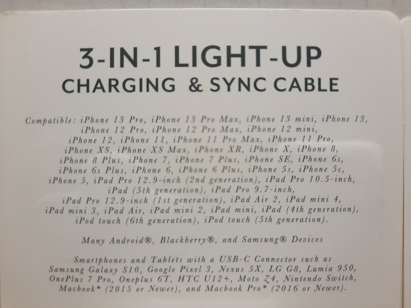 2 Packs New Vivitar 3-in-1 Light-up charging Sync cable USB-C Micro Apple 8-pin gallery