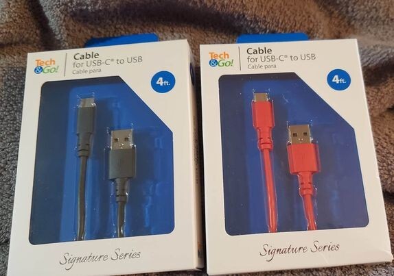 2 Tech & Go USB Cable usb-c to usb-a 1 red 1 black