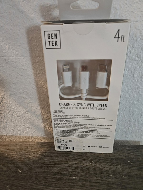 Gen Tek 3-in-1 Charge & Sync Cable 4ft gallery